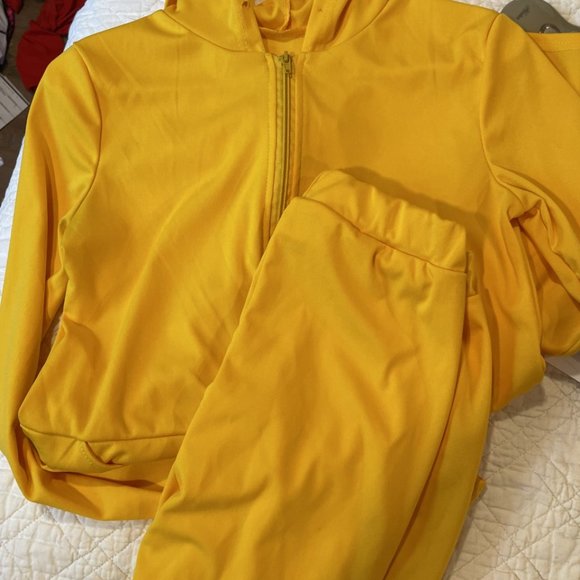 Baddie 2 Piece Set - Picture 2 of 2